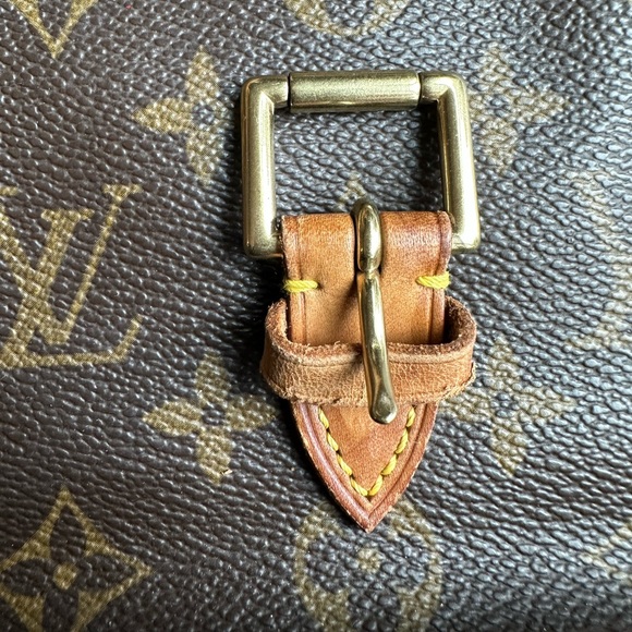 Louis Vuitton Monogram Montsouris MM Backpack (style discontinued by LV) - Picture 8 of 16